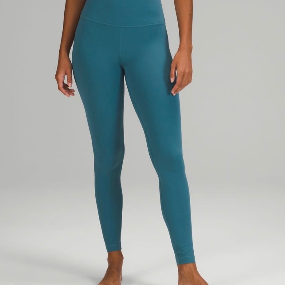 Lululemon high- rise align leggings size 4, 26” capture blue